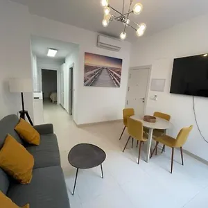 Apartamento Bajo - Calle Perros, Torremolinos